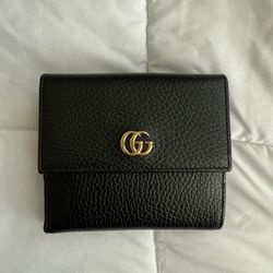 Gucci Leather French Flap Wallet (Classic)