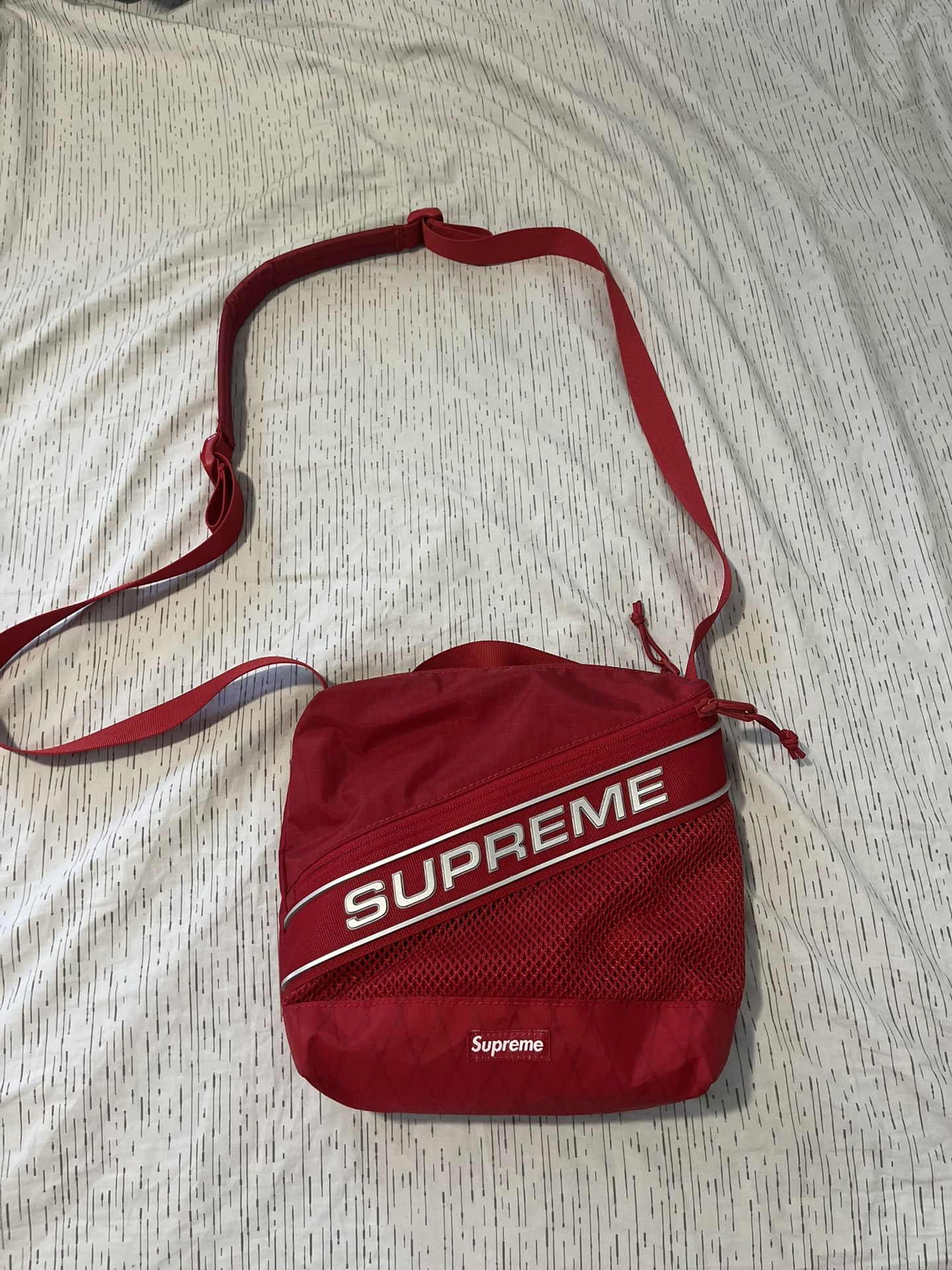 Supreme Shoulder Bag (Red)