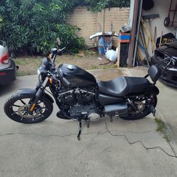 Harley Davidson 2017 Iron 883