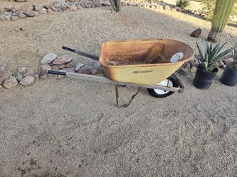 True Temper Metal Wheelbarrow