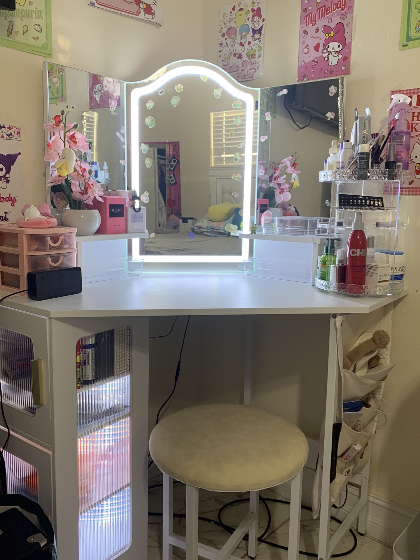 Audryanna Vanity - Moving Sale