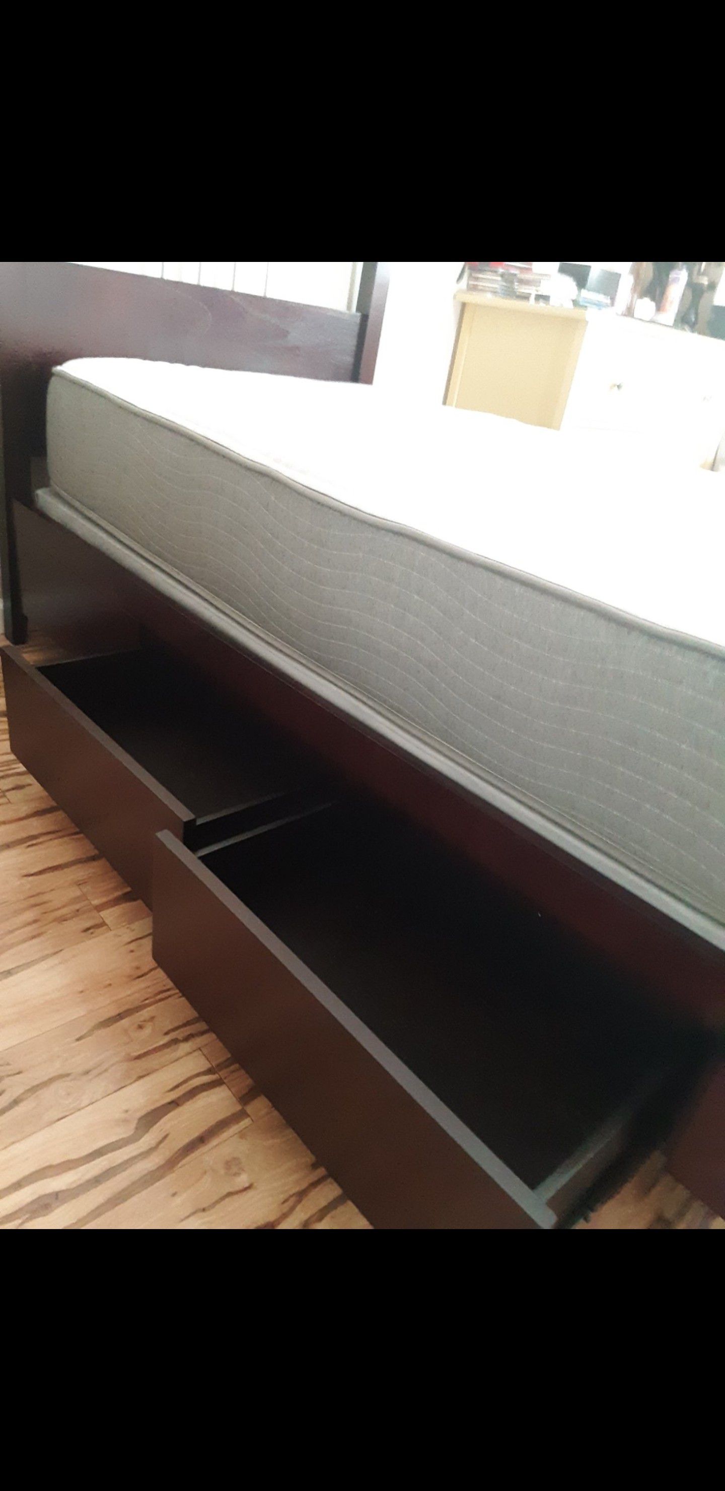 Twin bed Frame with Mattress