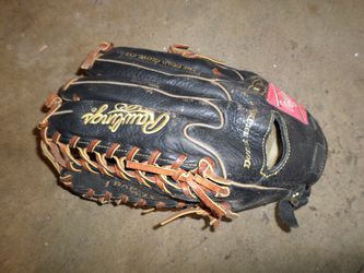 Rawlings 14" LH Trap-Eaze Softball Glove.