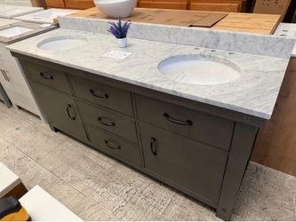 Bathroom cabinet