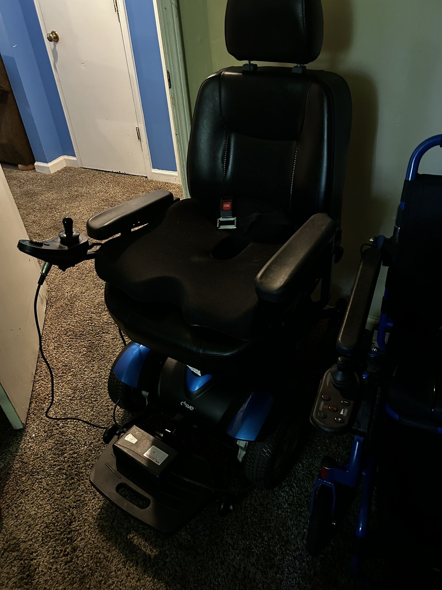 Titan Transportable Front Wheeled Drive 18”x18” Seat Width Powered Wheelchair W/ Captain Seat + Headrest + Lapbelt