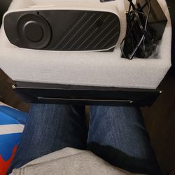 Home Theater Video Projector