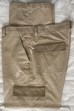 Sleek, Refined PERRY ELLIS CARGO PANTS - Brand New, Never Worn
