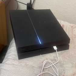 PS4 Comes With Everything And 2 Controller