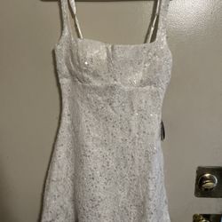 Women’s White Dress