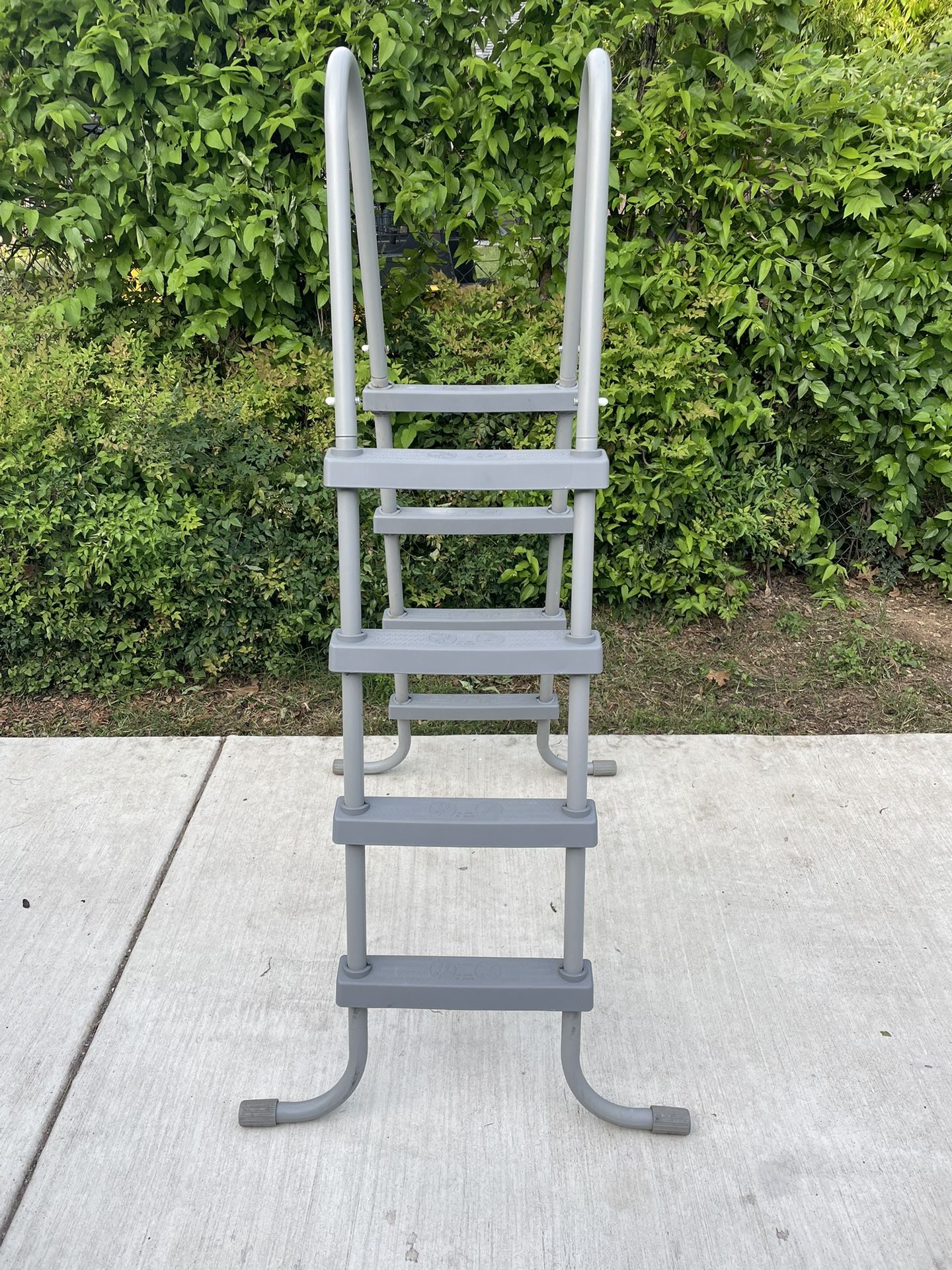 Swimming Pool Ladder Excellent Condition