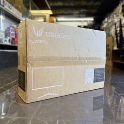 LG UltraGear 32GP750 32” QHD IPS Gaming Monitor (Take It Home In Payment/ llévatelo a casa en pagos) 