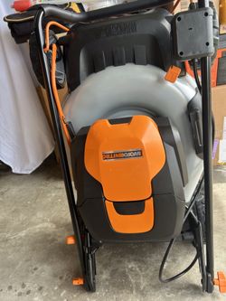 Lawn Mower Push 40 Volts W/Battery And Charger