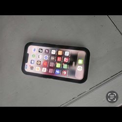 iPhone 13 Pro Max Read Description In The Pictures Good Conditions 