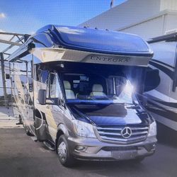 2019 QWEST 24L (10,000 Miles) 