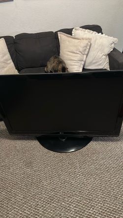 47" LG Full HD 1080p Flat Screen TV – Great Condition