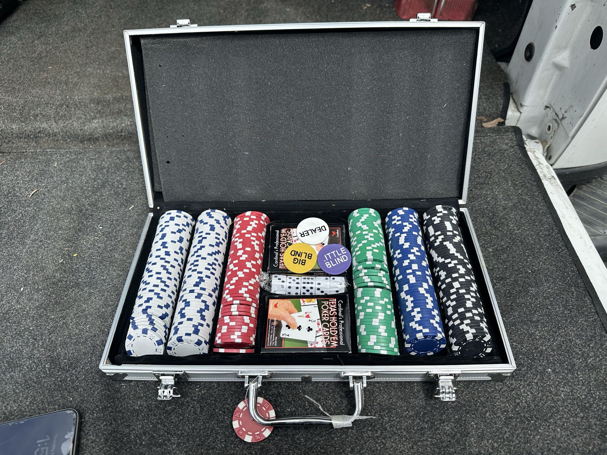 Poker Chip Sets 500 and 300 Chips