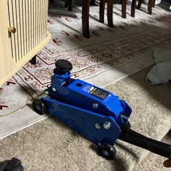 Mini Hydraulic Jack 2.5 Ton