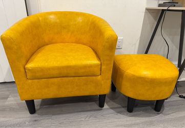 Yellow Accent Chair with Ottoman – Like New