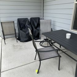 Patio Dining Table And 6 Chairs 