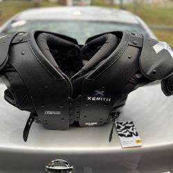 Xenith Pro Varisty Lineman Shoulder Pads.