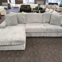 Light Gray Deep Comfy Sectional (reversible Chaise)