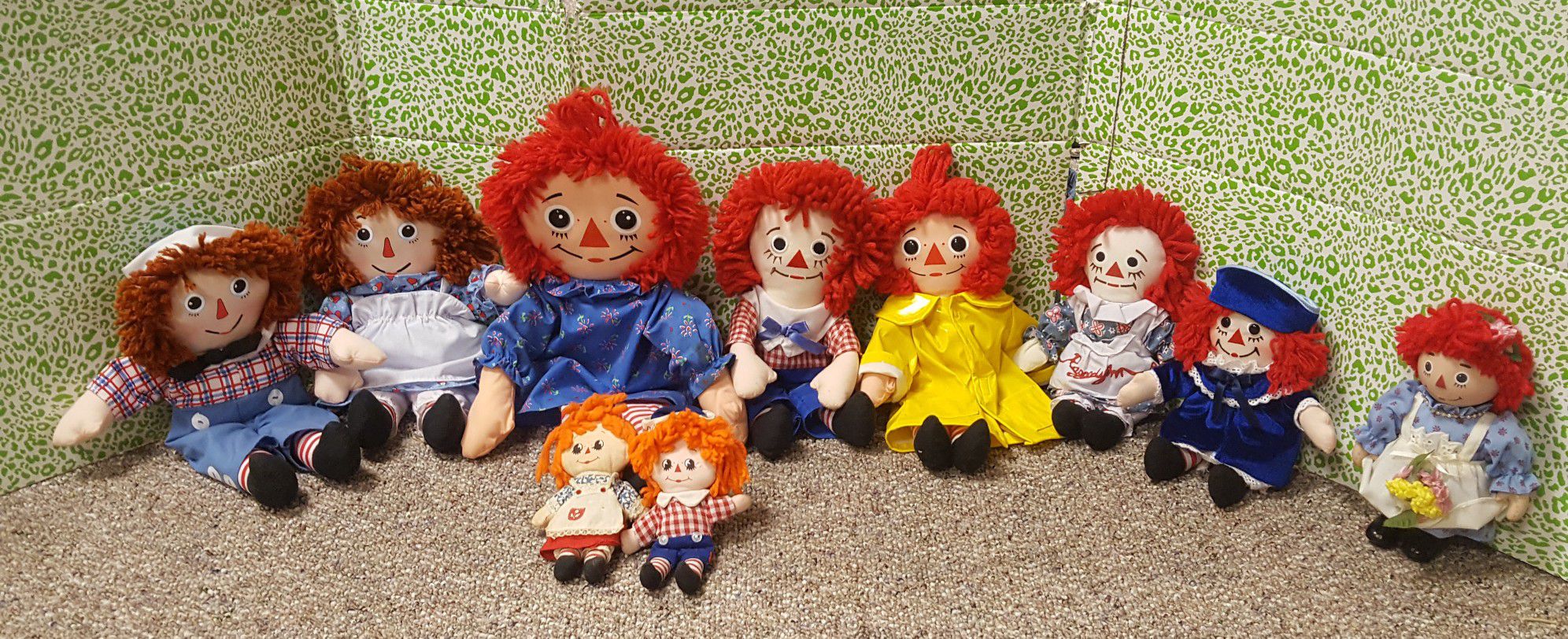 Vintage collectible Raggedy Ann and Andy plush dolls bundle