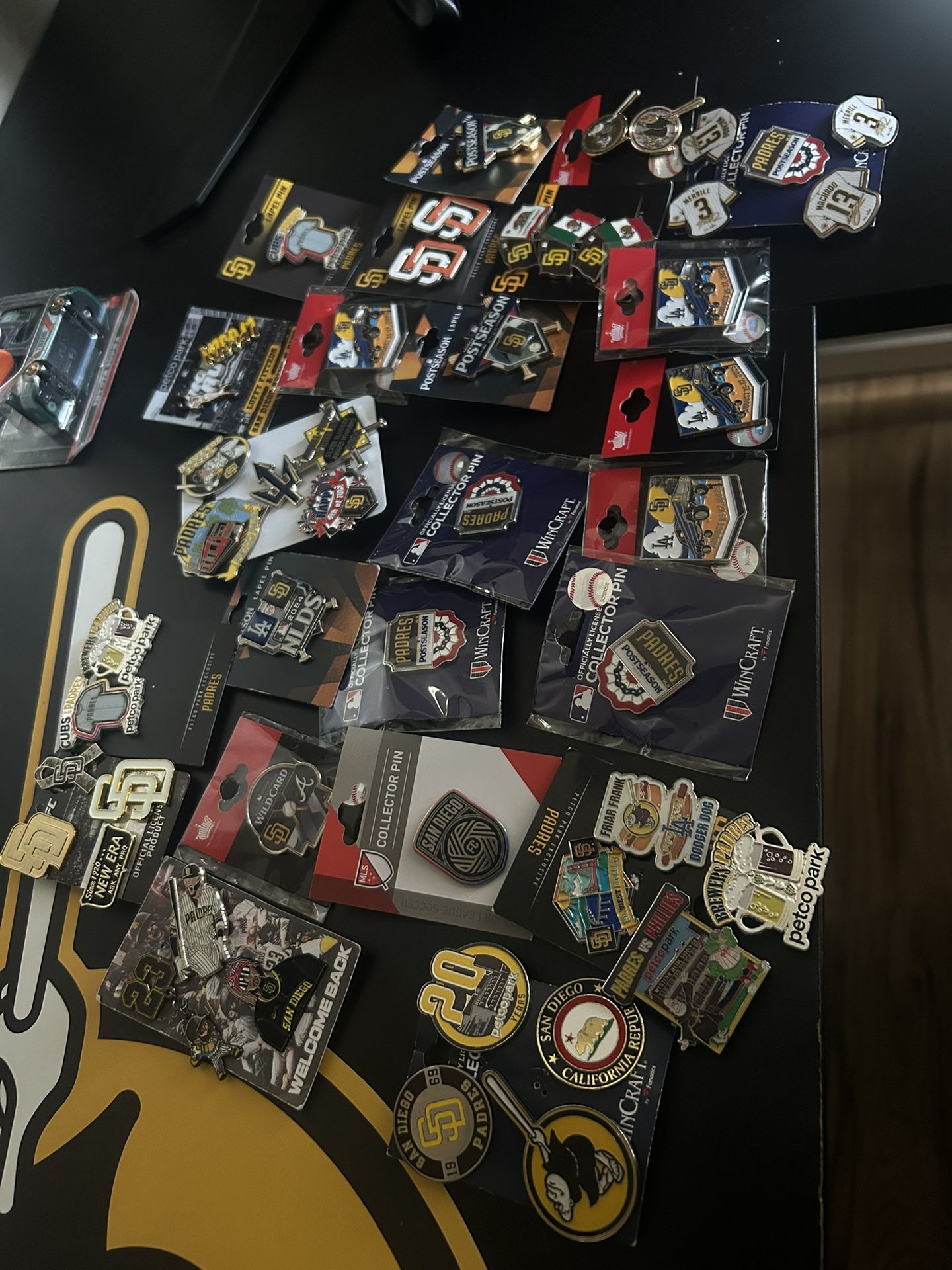 SD Padres pins