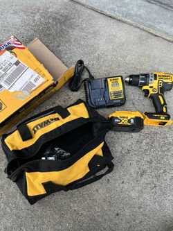 Dewalt XR Brushless Drill charger and battery