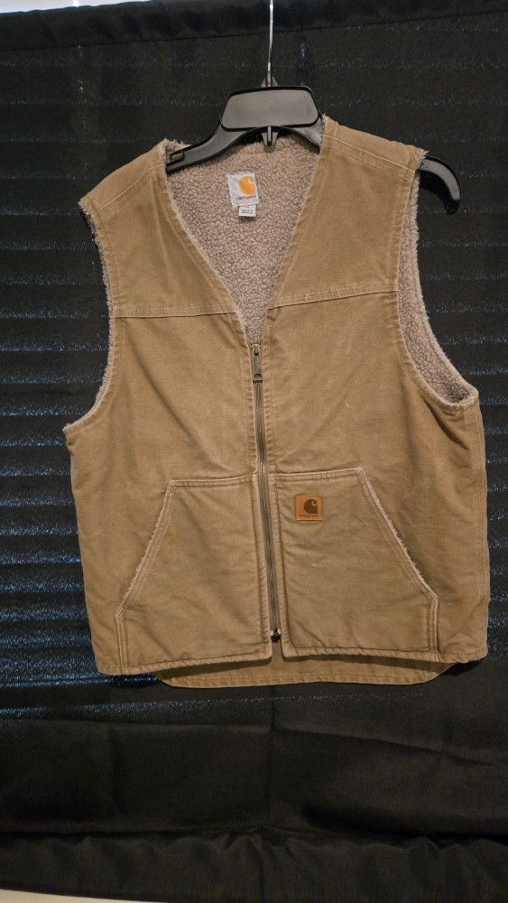 Mens carhart vest ( v26-FRB ) size medium