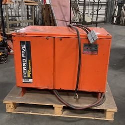 Forklift Battery Charger: 1 Phase AC 220V/ DC 36V