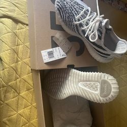 Yeezys 350 Zebras