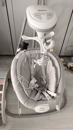 Graco Baby Swing with Mobile