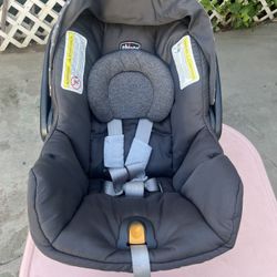 Car seat For Newborn ( Chico ) 
