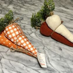 Two Sets Of Fabric Decorative Carrot Easter Decor