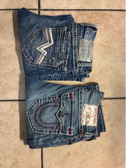 Buckle jeans