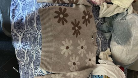 brown sweater size medium