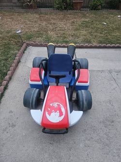 Super Mario Kart Deluxe Kids Ride On 24V Battery Powered Electric Car