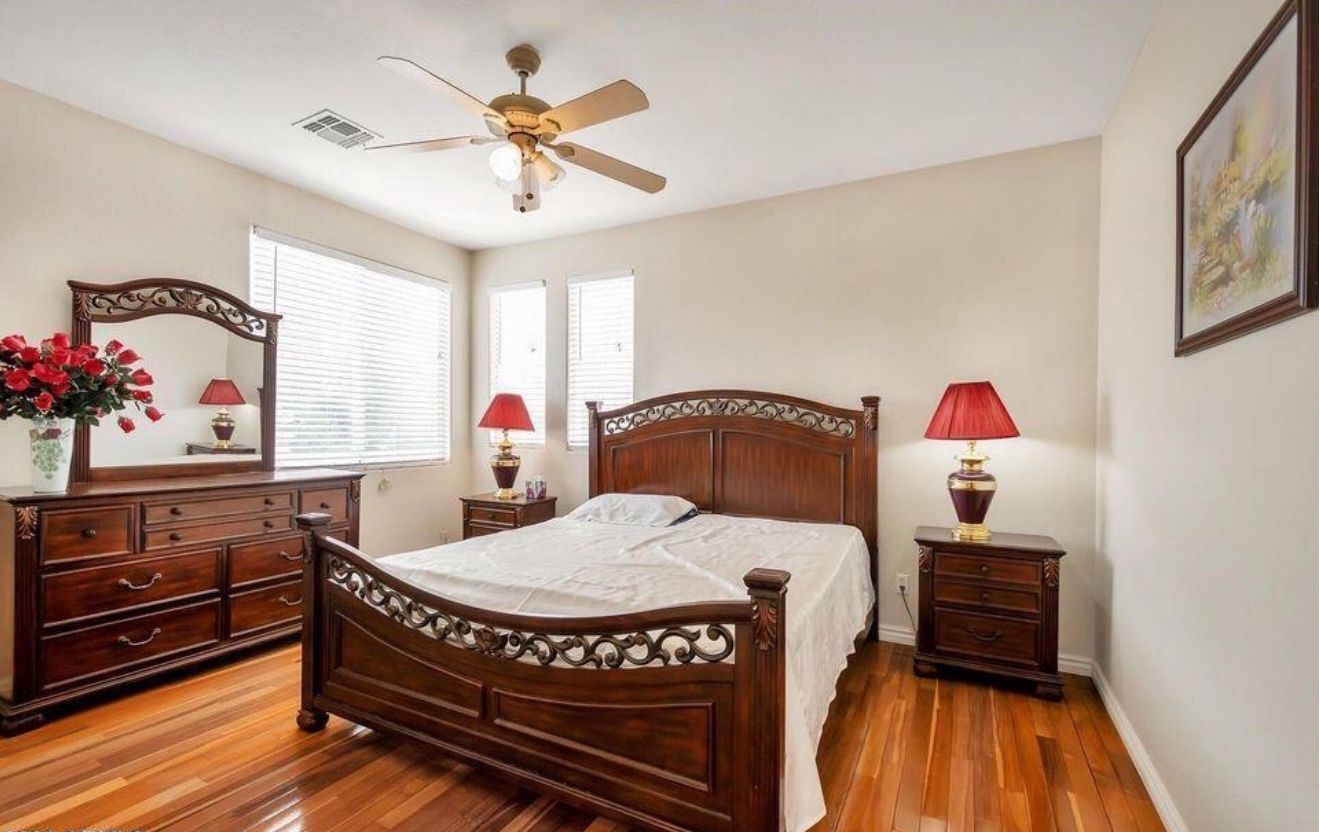 Two King-sized Beds With Furnishing $500