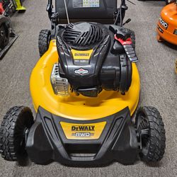 DEWALT
21 in. 150cc Briggs and Stratton 625ex Engine Rear Wheel Drive 2-in-1 Gas Self Propelled Walk Behind Lawn Mower