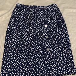 Talbots Women’s skirt size for navy blue and white new without tags