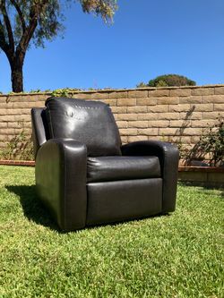 Recliner Chair