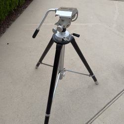 Heavy Duty Camera Tri Pod