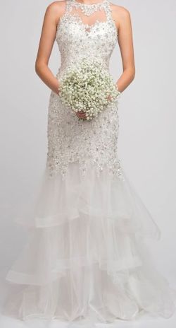 White Beaded Lace Mermaid style Wedding Gown/Prom XL (needs to be cleaned)