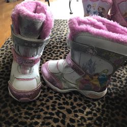 Girls princess winter boots size 7