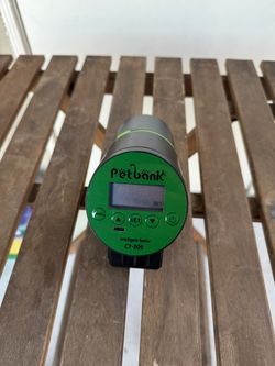 Automatic Fish Feeder - Rechargeable Timer Fish Feeder, Fish Food Dispenser for Aquariums or Fish Tank, great for Vacation 