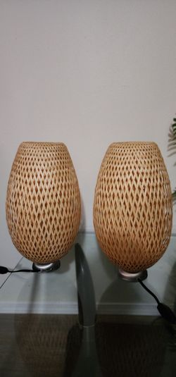 Table lamp