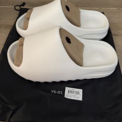 yeezy slide white size 7