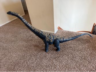 XL toy dinosaur 🦕