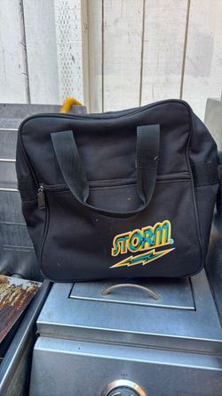 Individual bowling ball bag