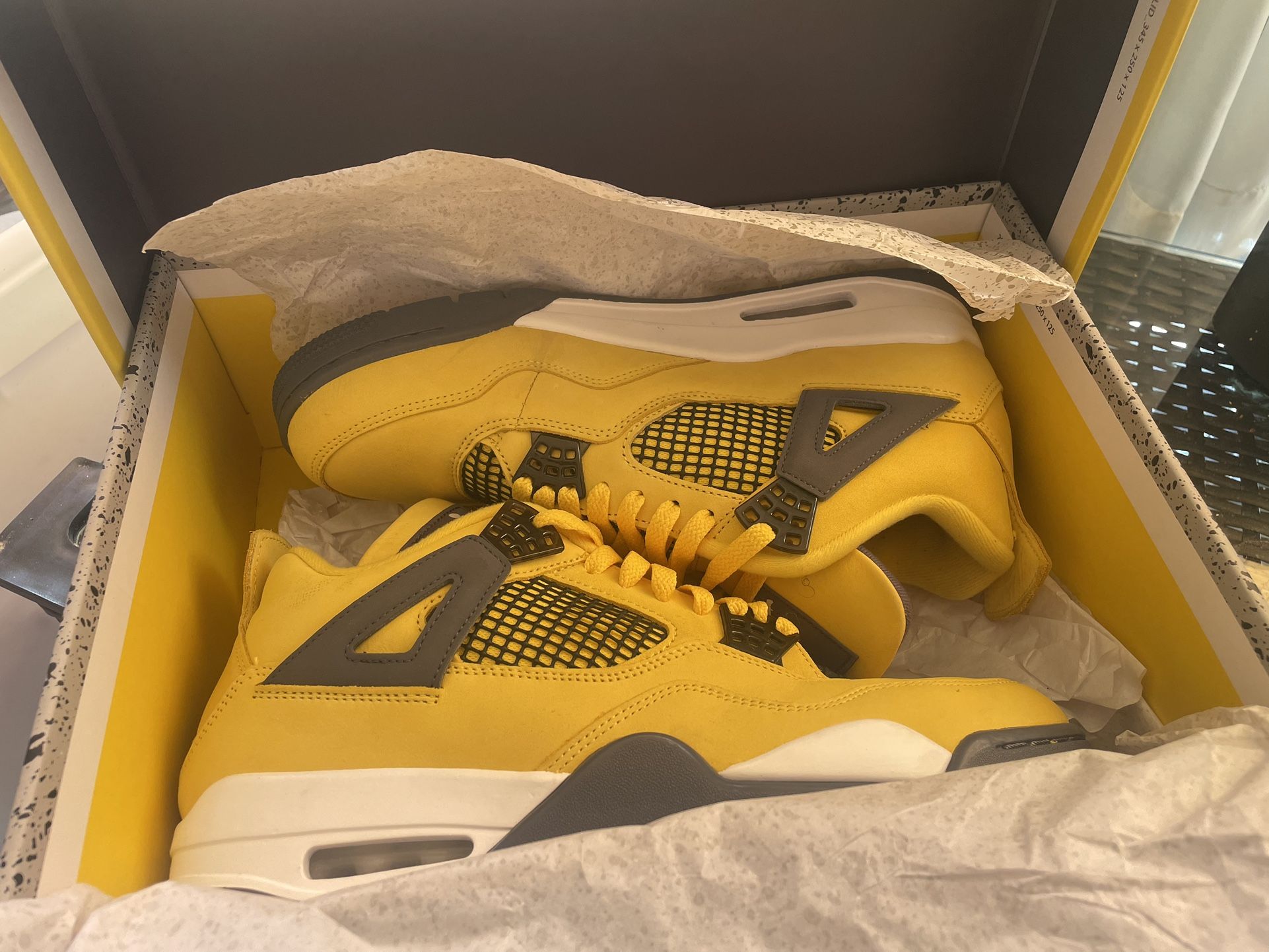Retro Jordan 4